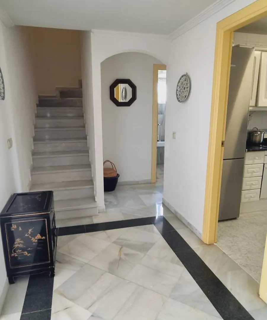 Duplex Nueva Andalucia Con Maravillosas Vistas Al Mar Marbella Apartment