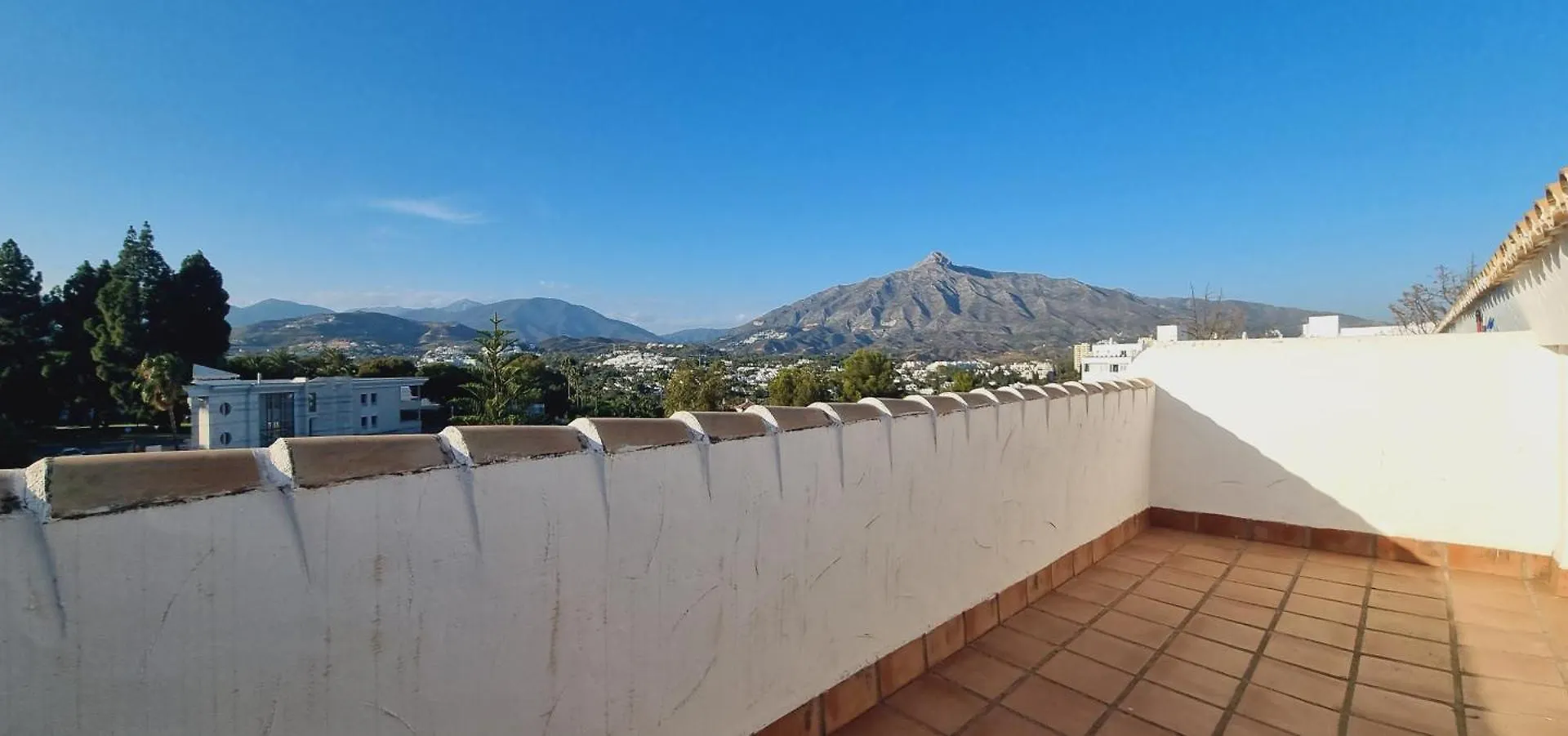Apartment Duplex Nueva Andalucia Con Maravillosas Vistas Al Mar Marbella